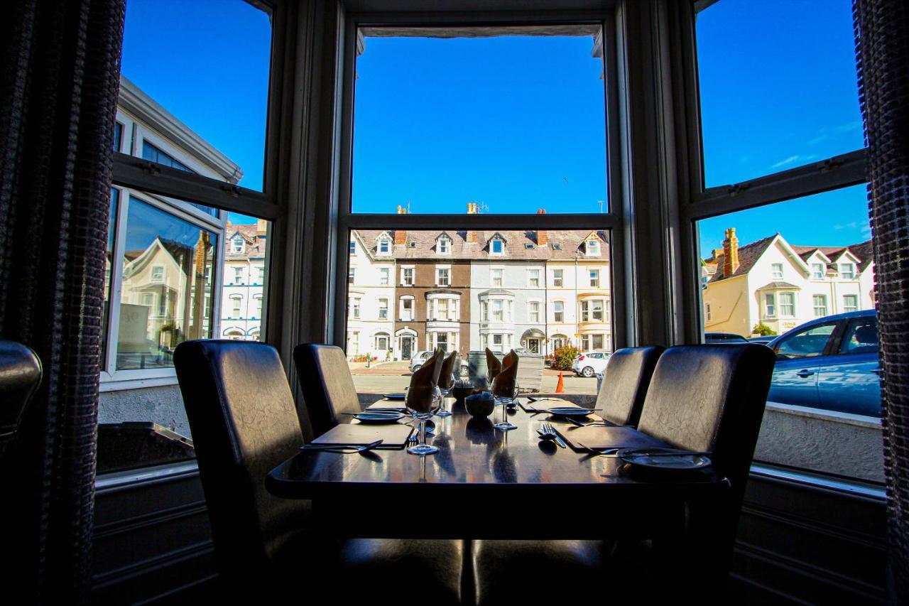 New Loretta Hotel ランディドノー エクステリア 写真